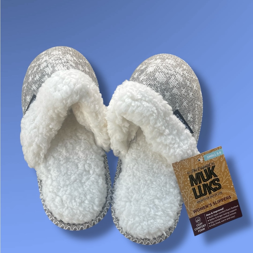 Muk Luks Gray Snow Slippers